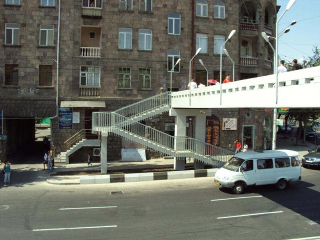 Cozy Studio in Yerevan's Center Buitenkant foto